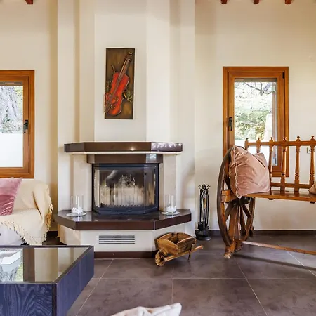 Gallis Вилла Pefkias